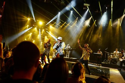 Bruno Mars - Cérémonie NRJ Music Awards 2016
