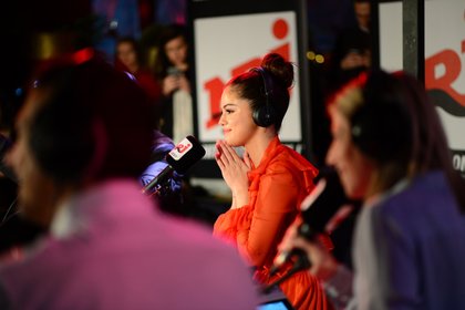 Selena Gomez à Paris chez Cauet