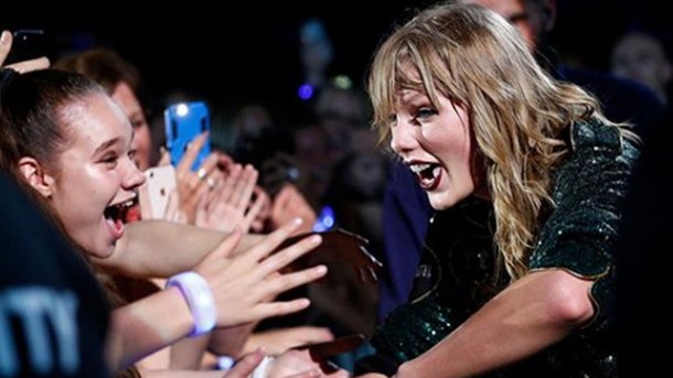 Taylor Swift livre un discours émouvant pour la fin de sa tournée «Réputation»