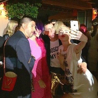 Miley Cyrus, Katy Perry et Jeremy Scott