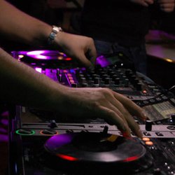 Jeudi 16 mai avec le Mix de Cauet