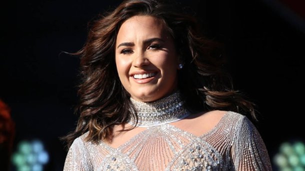 Demi Lovato : première sortie officielle avec Luke Rockhold!