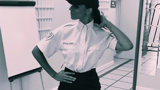 Shy'm entre à l'Ecole de Police!