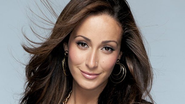 Kenza Farah : elle continue sa carrière !