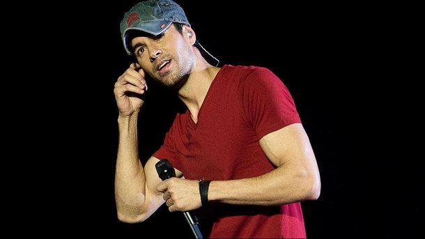 Le saviez-vous? Enrique Iglesias a sorti un seul album bilingue!