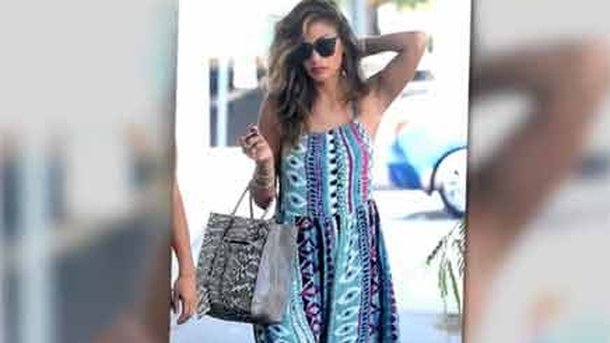 Nicole Scherzinger : toujours glamour, même pour se rendre en studio!
