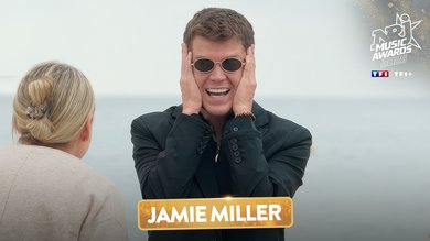 Séquence émotion à Cannes : Jamie Miller passe du rire aux larmes avant sa prestation