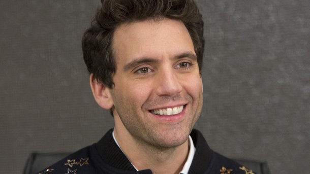 Mika : une fan raconte comment le chanteur l’a sortie du coma