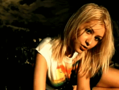 Christina Aguilera - Genie In The Bottle