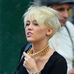 Miley Cyrus - coiffures