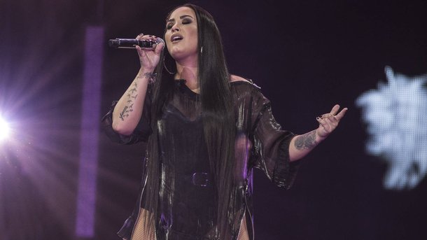 Demi Lovato remercie ses fans et ses proches