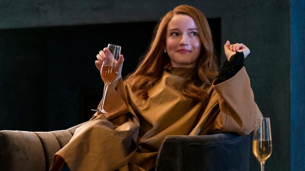 «Inventing Anna»: de quoi parle la nouvelle série de Shonda Rhimes?