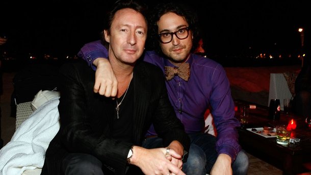 Julian et Sean Lennon : sur les traces de leur père