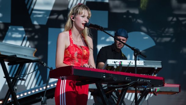Angèle: comment a-t-elle débuté dans la chanson?