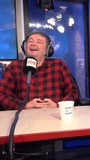 Gil Alma, acteur dans "Nos Chers Voisins" avec Christelle Reboul, pose une drôle de question à Frédéric Bouraly et Eric Laugerias !