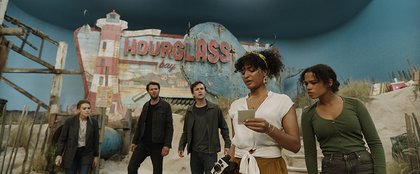 Rachel (Holland Roden), Nathan (Thomas Cocquerel), Ben Miller (Logan Miller), Brianna (Indya Moore) and Zoey Davis (Taylor Russell) dans le film "Escape Game  - Le Monde est un Piège"