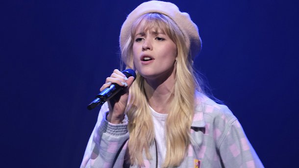 Angèle en studio: elle «finalise des choses»