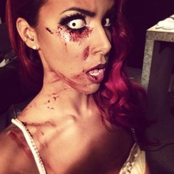Shy'm : son Halloween sexy