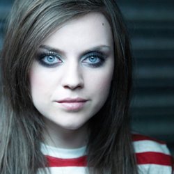 amy-macdonald2