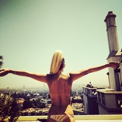 Rita Ora : Hello LA!!