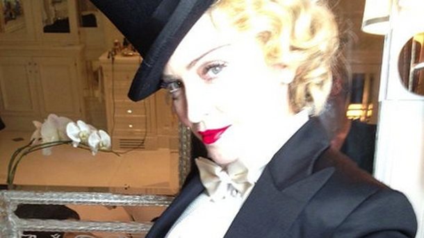 Madonna : très chic à l'avant-première du DVD de sa tournée !
