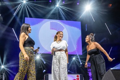 Camélia Jordana, Vitaa et Amel Bent - NRJ Music Tour Haguenau 2021