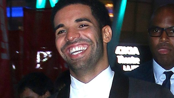 Drake est un homme riche!