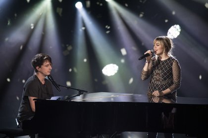 Louane et Charlie Puth - Cérémonie NRJ Music Awards 2016