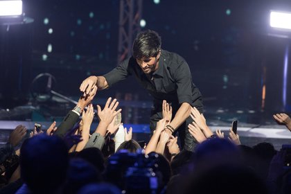 Enrique Iglesias - Cérémonie NRJ Music Awards 2016