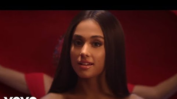 Ariana Grande, John Legend - Beauty and the Beast