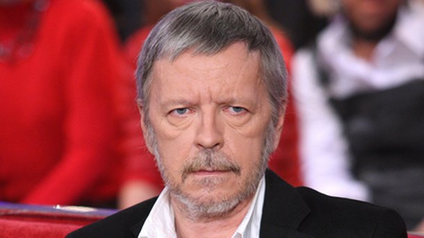 Renaud vend sa collection de BD pour sa fille