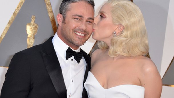 Lady Gaga : Taylor Kinney tenterait le tout pour le tout pour la récupérer!