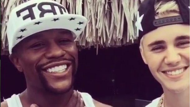 Justin Bieber: en vacances à Bora Bora avec Floyd Mayweather!