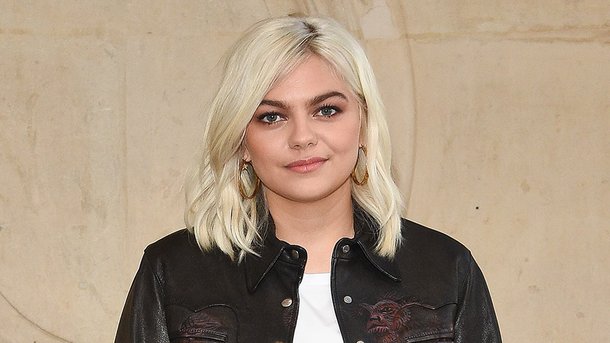 Louane de retour sur les réseaux sociaux: elle dévoile une photo de sa fille