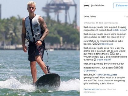 Justin Bieber fait du wakeboard
