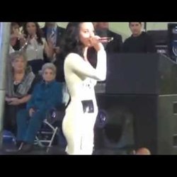 2012 Katy Perry at President Obama grassroots rally Las Vegas 