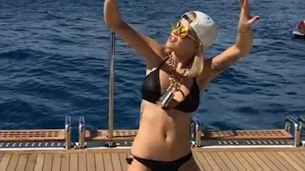 Rita Ora : son remake du clip "7/11" de Beyoncé!