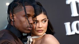 Travis Scott et Kylie Jenner distribuent des cadeaux à Houston pour Noël