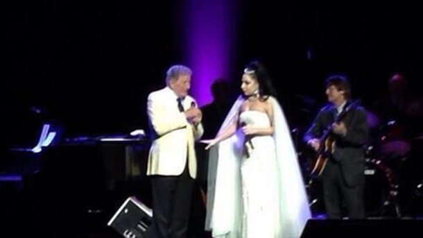 Lady Gaga : apparition surprise sur scène à Montréal !