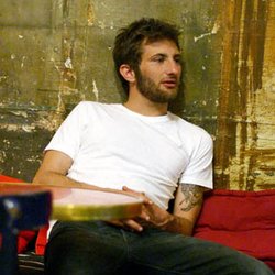 Guillaume Grand trouve l'amour laid