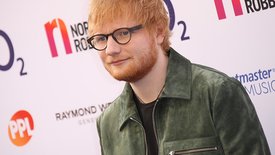 Une statue géante d’Ed Sheeran en plein Moscou !