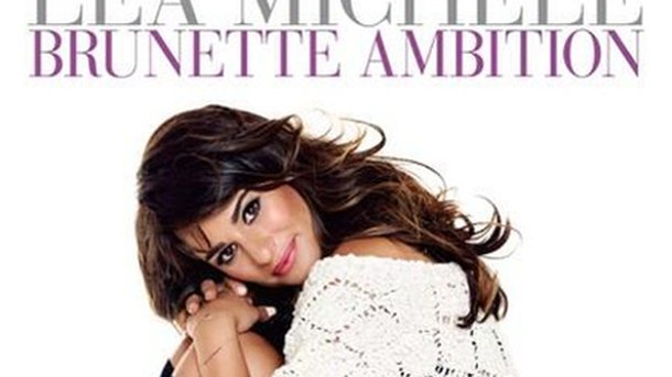 Lea Michelle sort un livre confession !