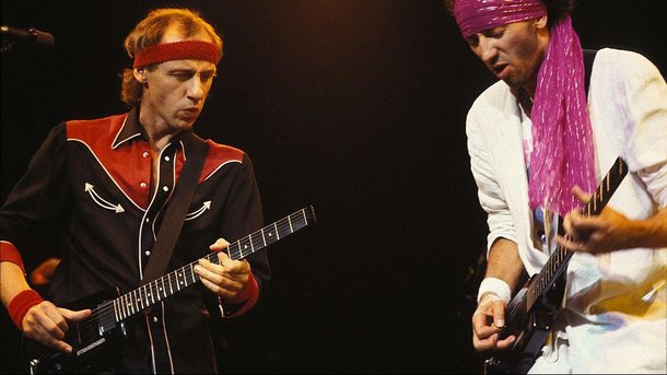 Phil Collins, Sting, Eric Clapton : ces stars de la chanson qui ont joué les invités de prestige sur des titres de Dire Straits