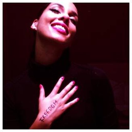Alicia Keys appelle ses fans à s'inscrire sur les listes électorales