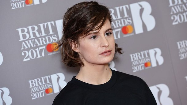 Christine and the Queens : ce qu'il faut savoir sur son titre « Saint Claude »