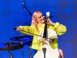 Clean Bandit