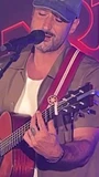 Jérémy Frerot chante pour nous en direct !