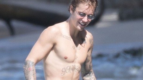 Justin Bieber super sexy à la Barbade !