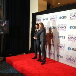 Maroon 5: Merci à tout ceux qui ont voté pour nous pour le meilleur groupe au People Choice Awards 2013! 