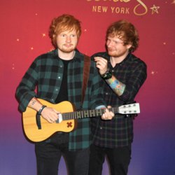 Ed Sheeran et sa statue de cire @ Madame Tussaud NY